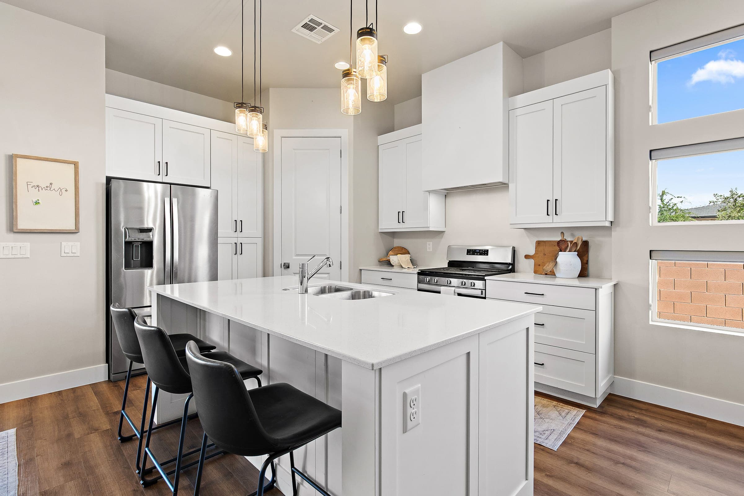 2802 East Church Oak Drive, photo 12